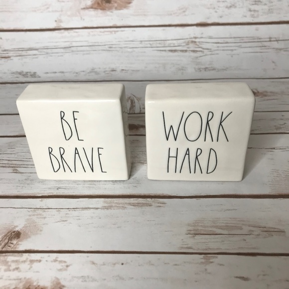 Rae Dunn Double Sided BE BRAVE WORK HARD Plaque - Picture 1 of 6